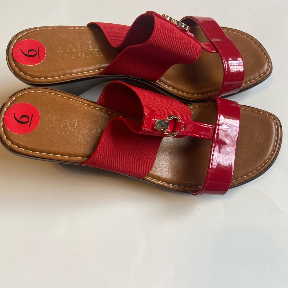 Italian Shoemakers Red Sandals - Picture 2 of 5